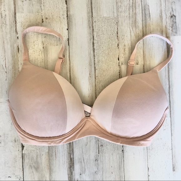 Victoria's Secret Other - 🍑Victoria’s Secret Two-Tone Push-Up Wireless Bra